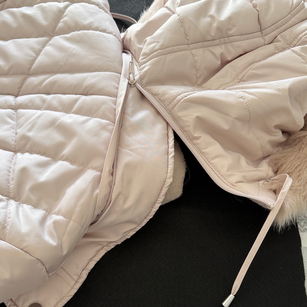 Susan Graver cream color Puffer Jacket with detachable hood - Picture 9 of 12